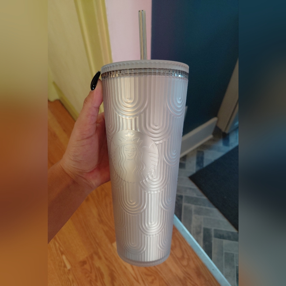 Starbucks Pearl White Mermaid Scales Cold Cup Tumbler. - Picture 2 of 6